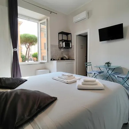 Ruggiero's Apartments Rione Alto-2